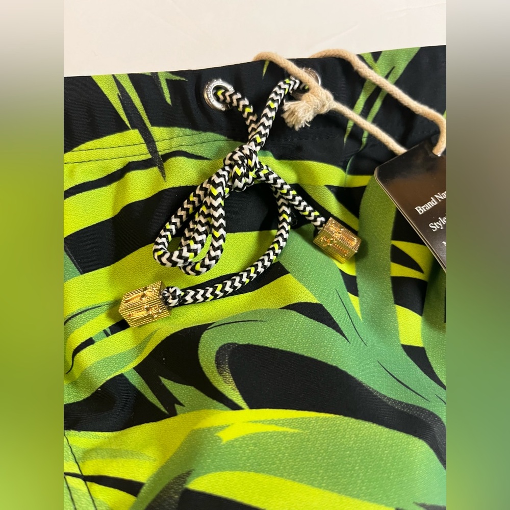 Taddle tropical print Men's Green Swim Trunks M - Picture 4 of 14